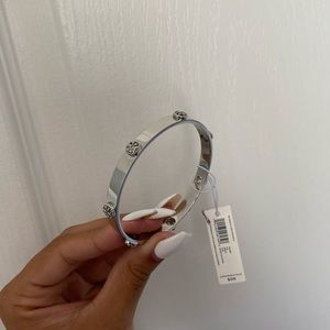*BRAND NEW NEVER WORN* Tory Burch Bracelet
